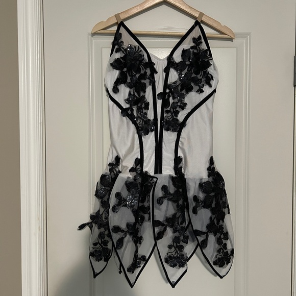 Ballet Tutu Dance Costume - Picture 2 of 7